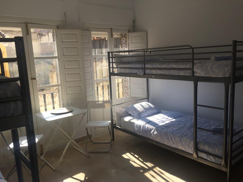 Malaga Centro Hostel (Adults Only) Екстер'єр фото