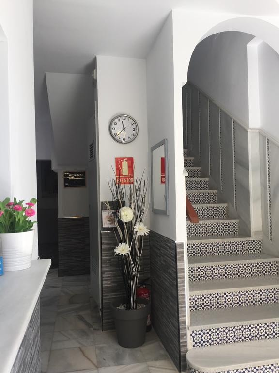 Malaga Centro Hostel (Adults Only) Екстер'єр фото