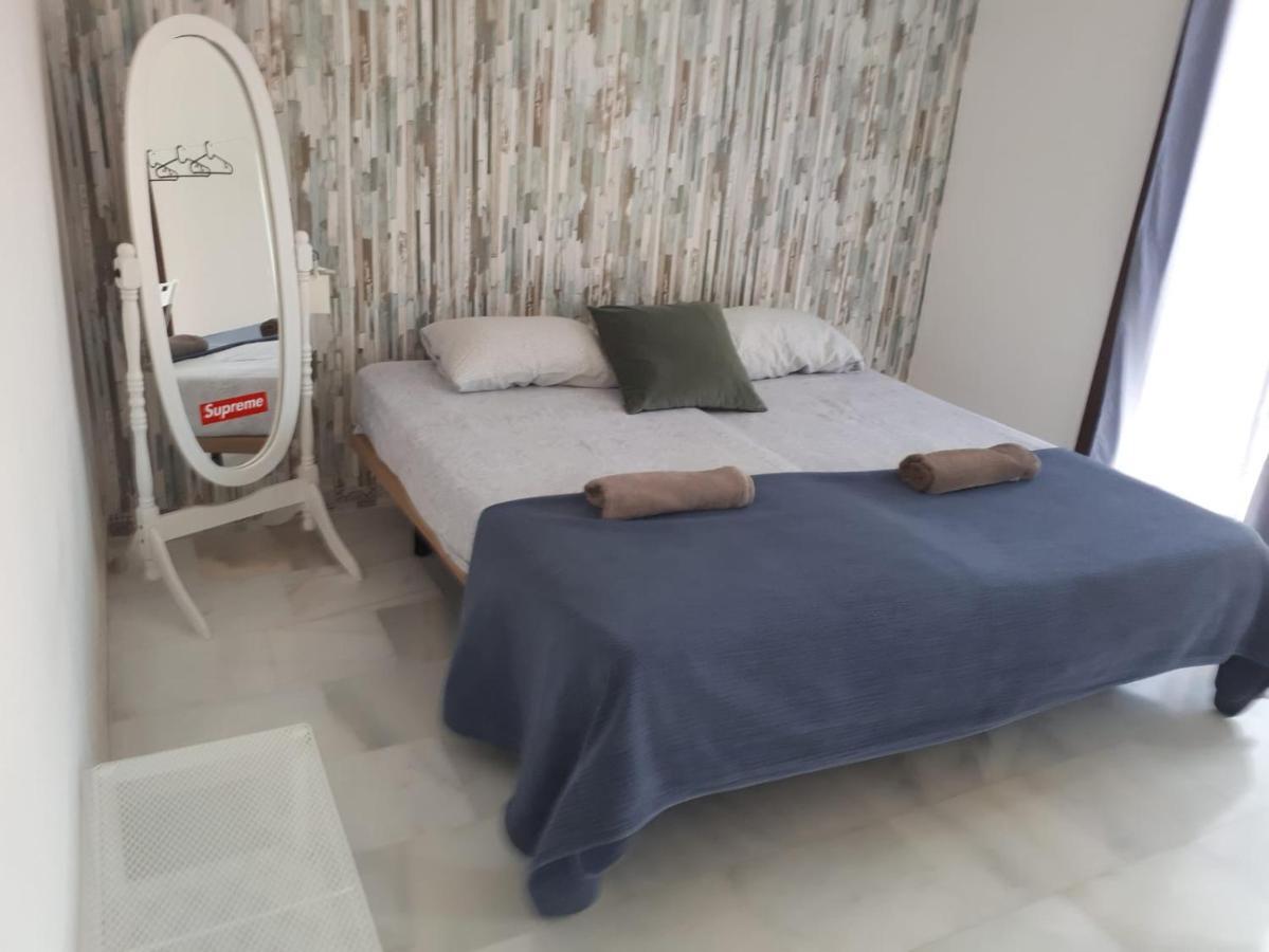 Malaga Centro Hostel (Adults Only) Екстер'єр фото