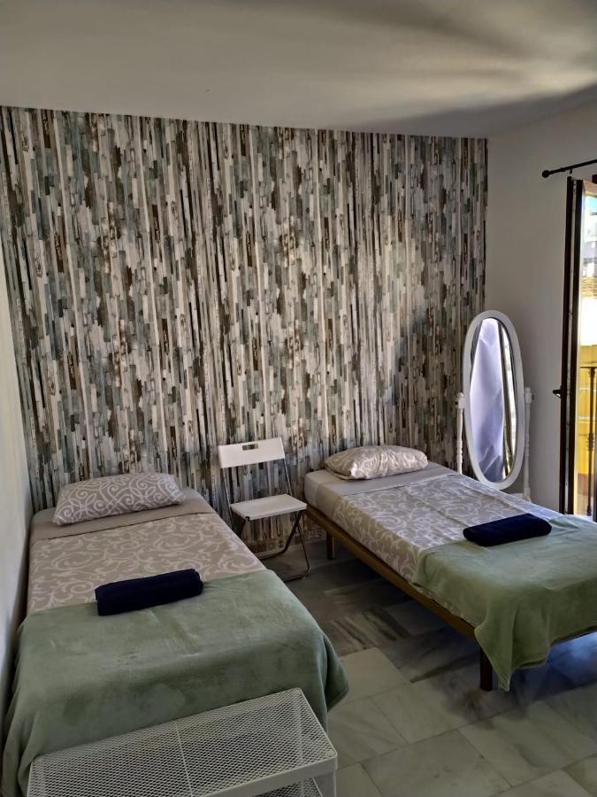 Malaga Centro Hostel (Adults Only) Екстер'єр фото